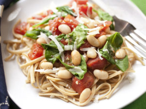 Pasta with Spinach and White Beans for diverticulitis