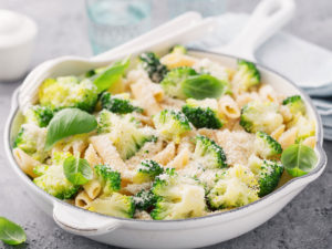 Quick Broccoli Pasta Toss for diverticulitis
